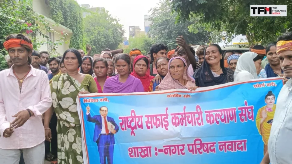 कार्यपालक पदाधिकारी एवं ठेकेदारों की मनमानी, वादाखिलाफी और दविरुद्ध सफाईकर्मियों की अनिश्चितकालीन हड़ताल 